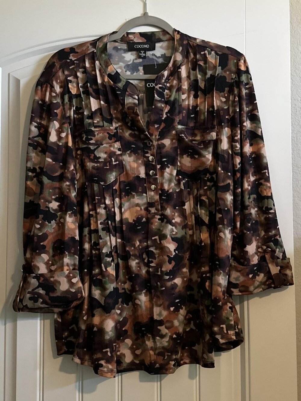 NWT Cocomo Multi Color Pleated Top XL